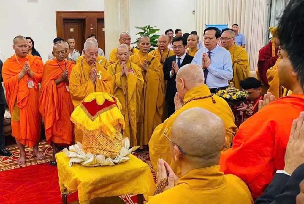 ruocxaloi_xaloiphat _vesak20250.jpg